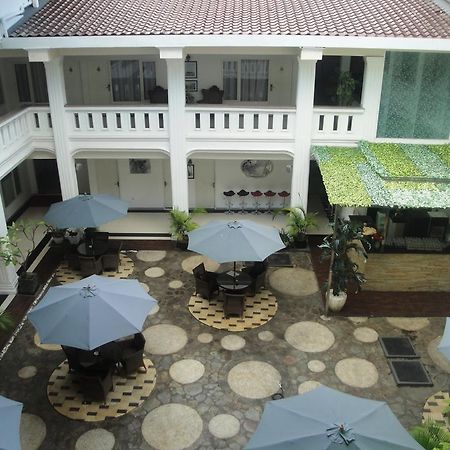 Ramayana Hotel Macasar Exterior foto