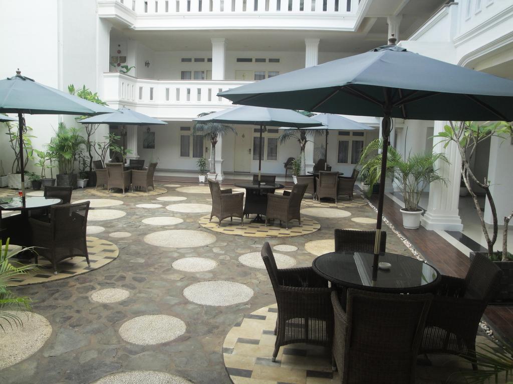 Ramayana Hotel Macasar Exterior foto