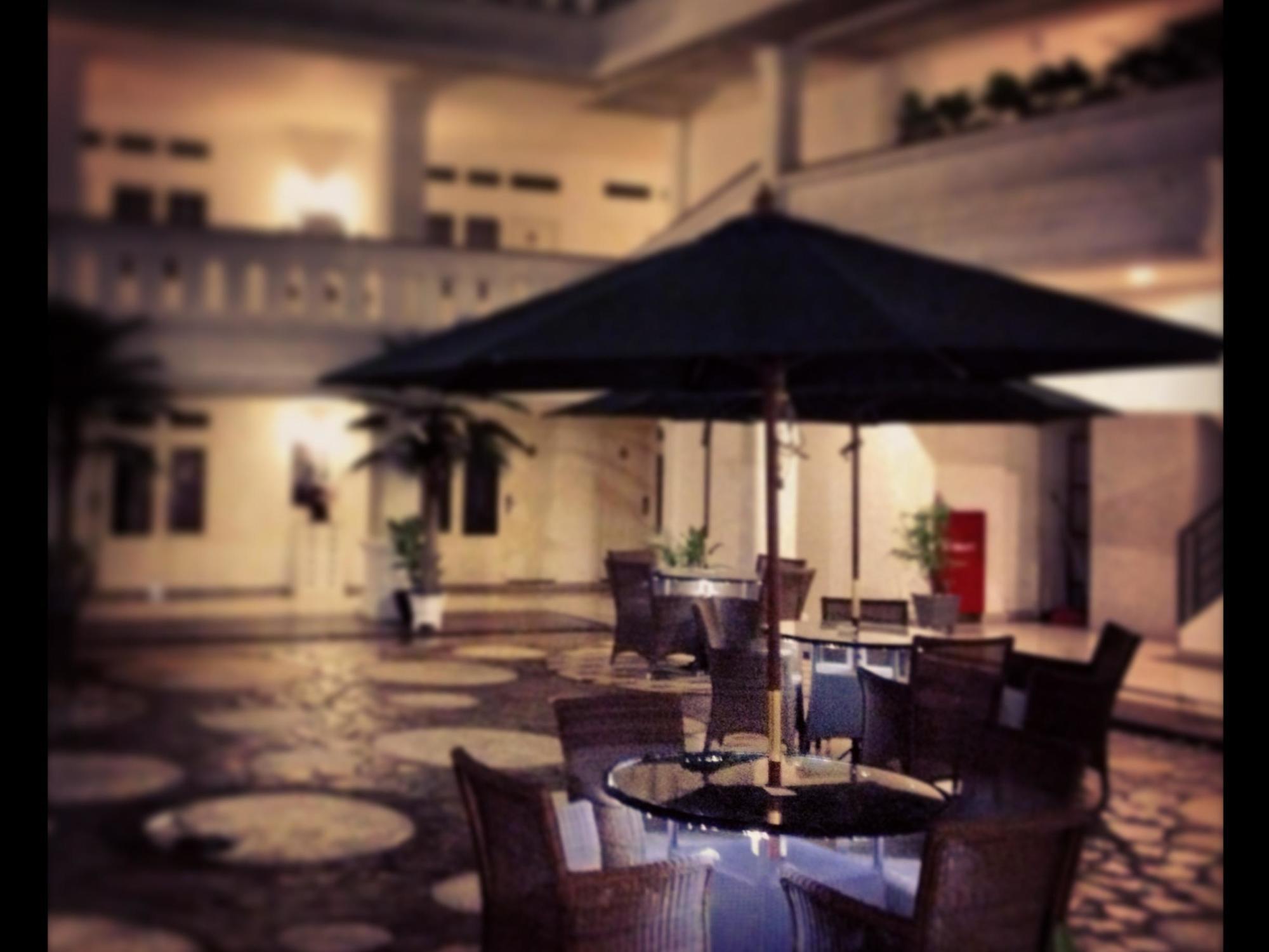 Ramayana Hotel Macasar Exterior foto